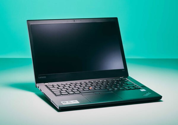 Lenovo ThinkPad T470 - Intel Core i5 7th Gen - 8GB DDR4 RAM - 500GB HDD - 14.1" HD Display - Intel Graphics - Windows 10 Pro - Black
